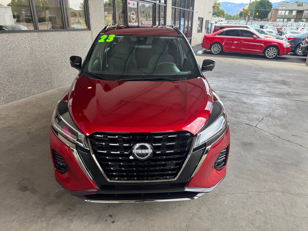 Used 2023 Nissan Kicks SR image 24