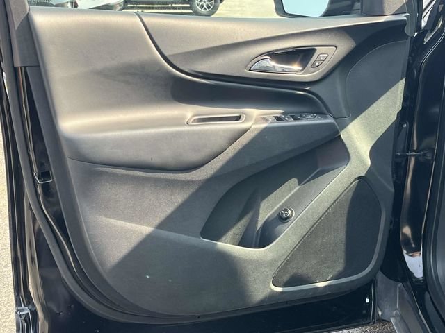 Used 2018 Chevrolet Equinox LT w/ Sun & Infotainment Package AWD/4WD image 15