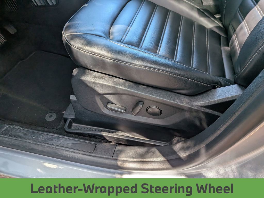 Used 2024 Ford Edge SEL image 13