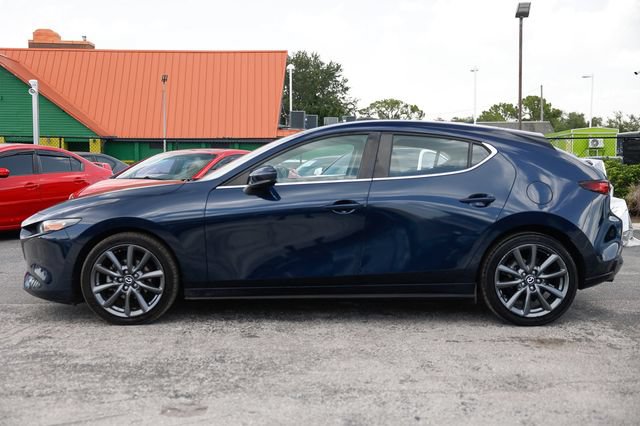 Used 2020 MAZDA MAZDA3 Hatchback w/ Preferred Package FWD image 4