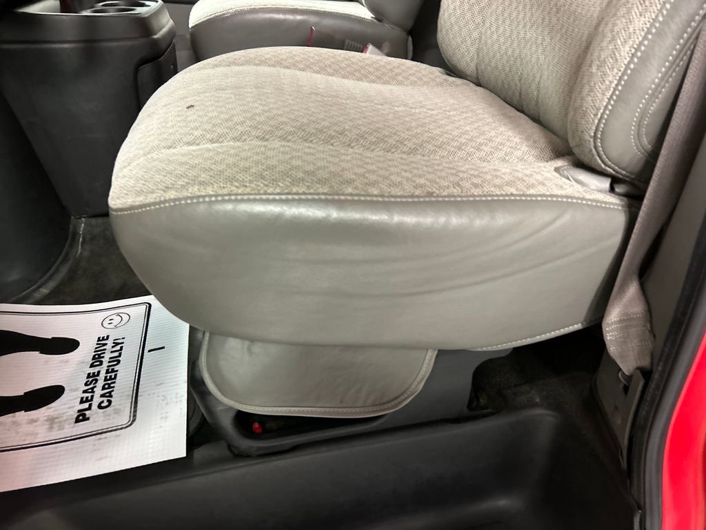 Used 2017 Chevrolet Express 2500 LS image 12