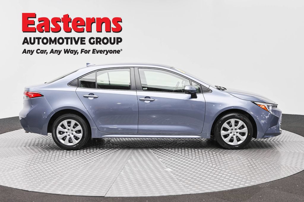 Used 2025 Toyota Corolla LE FWD image 4
