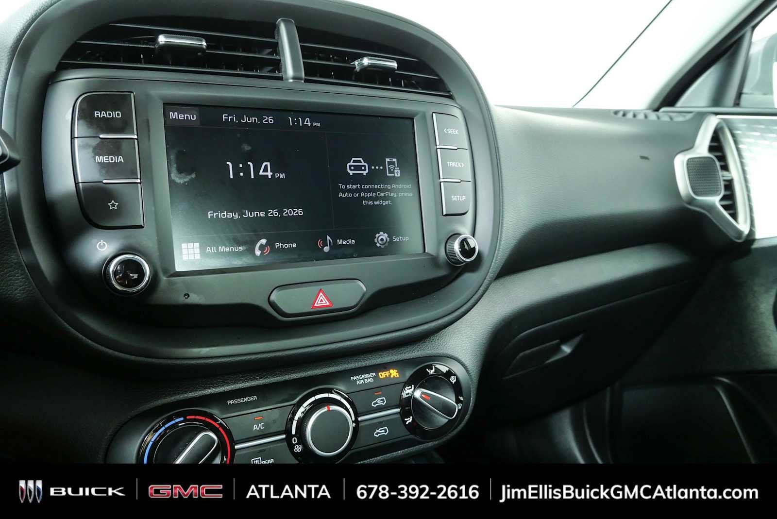 Used 2025 Kia Soul LX FWD image 12