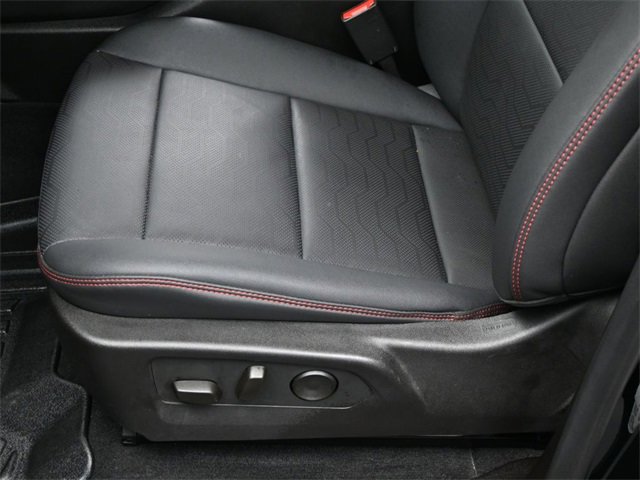 Used 2024 Chevrolet Colorado Z71 w/ Z71 Convenience Package 2 image 12