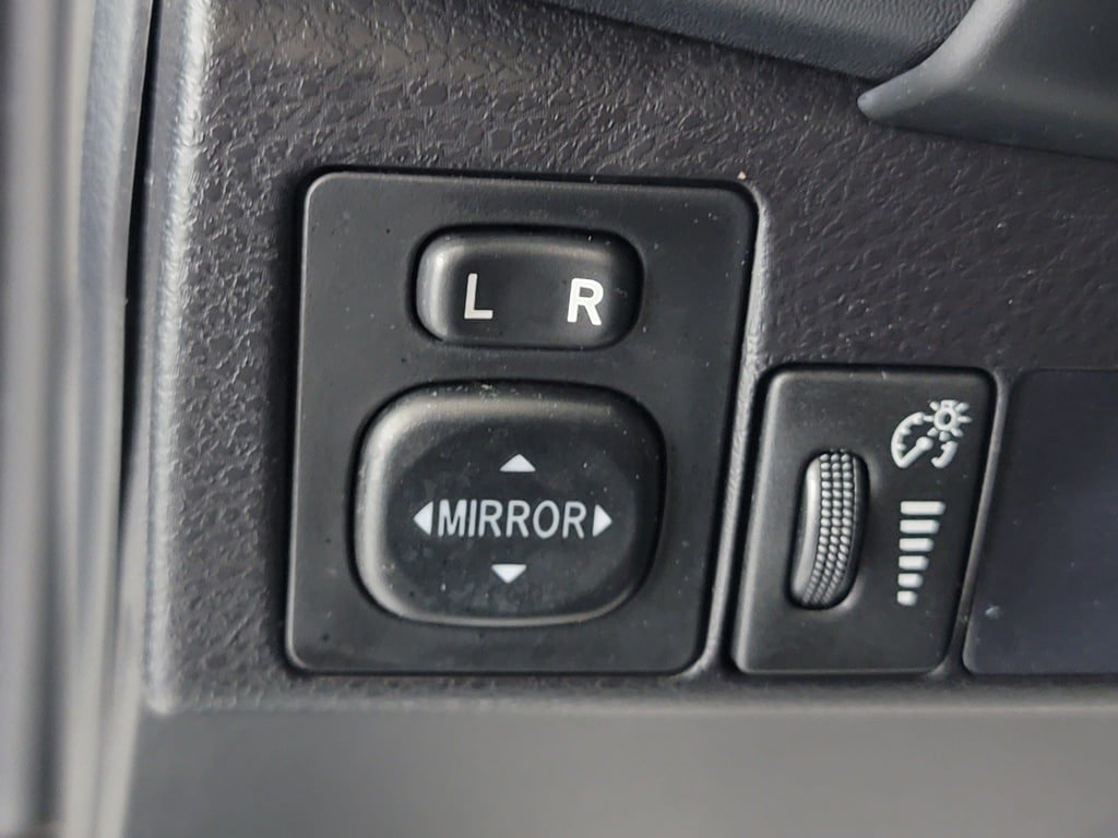 Used 2019 Toyota Corolla LE FWD image 26