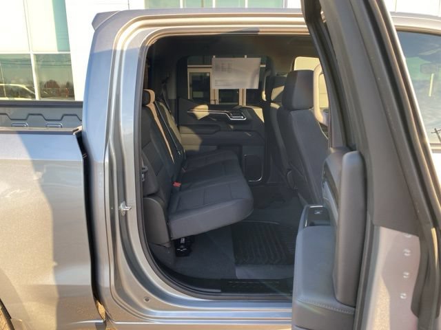 Used 2025 Chevrolet Silverado 1500 LT AWD/4WD image 30