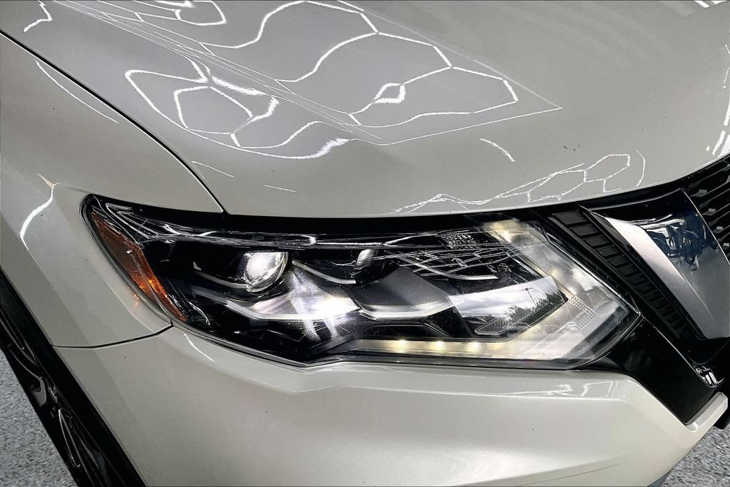 Used 2018 Nissan Rogue SL AWD/4WD image 34