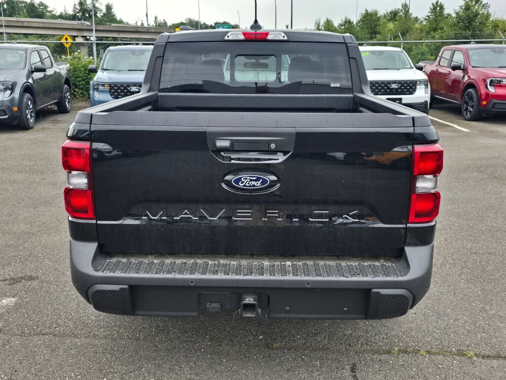 New 2026 Ford Maverick Lariat w/ Black Appearance Package AWD/4WD image 4