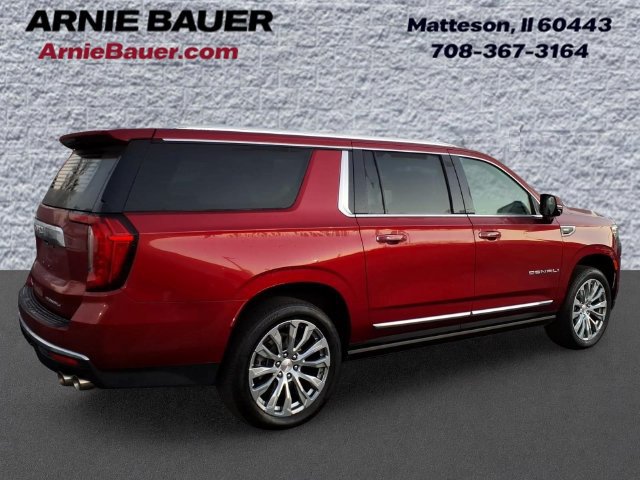 Used 2024 GMC Yukon XL Denali w/ Advanced Technology Package AWD/4WD image 4