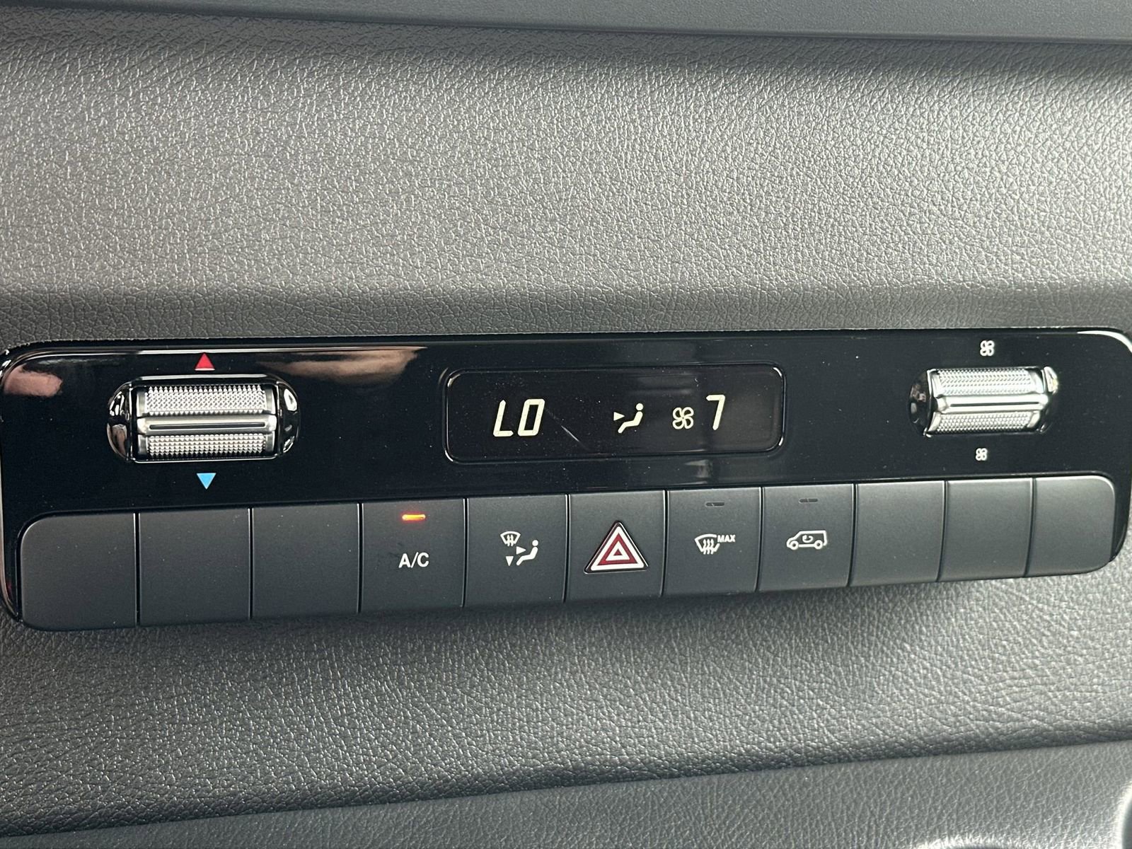 Used 2023 Mercedes-Benz Sprinter 3500 image 23