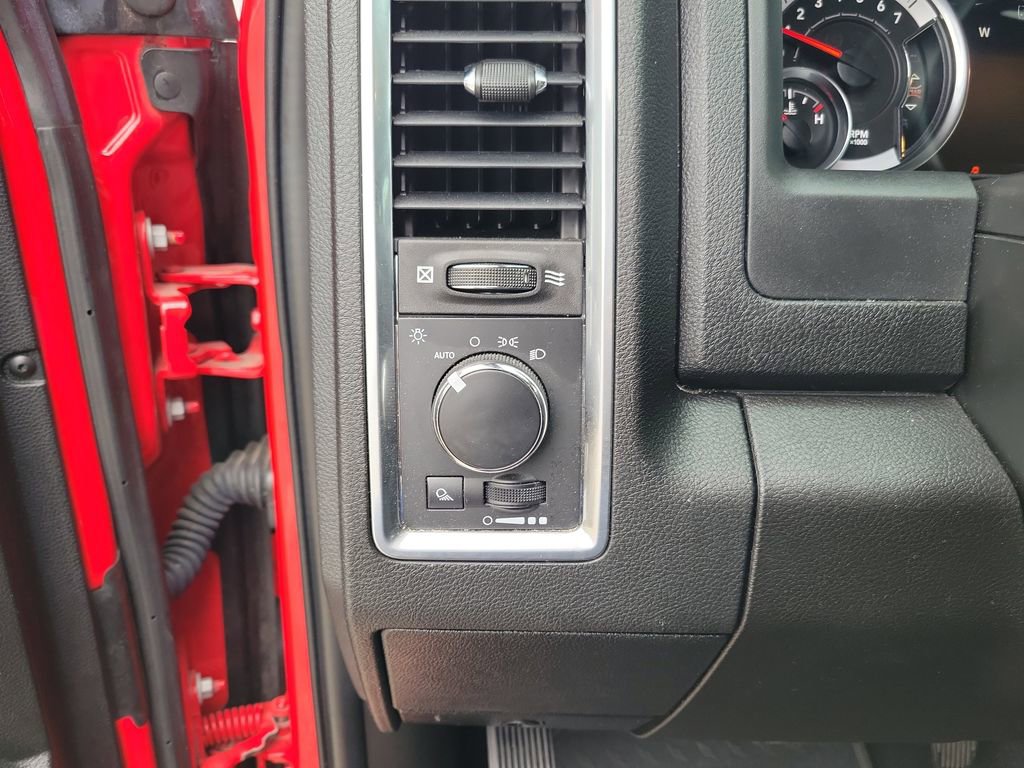 Used 2023 RAM 1500 Classic Warlock w/ Trailer & Traction Group AWD/4WD image 16