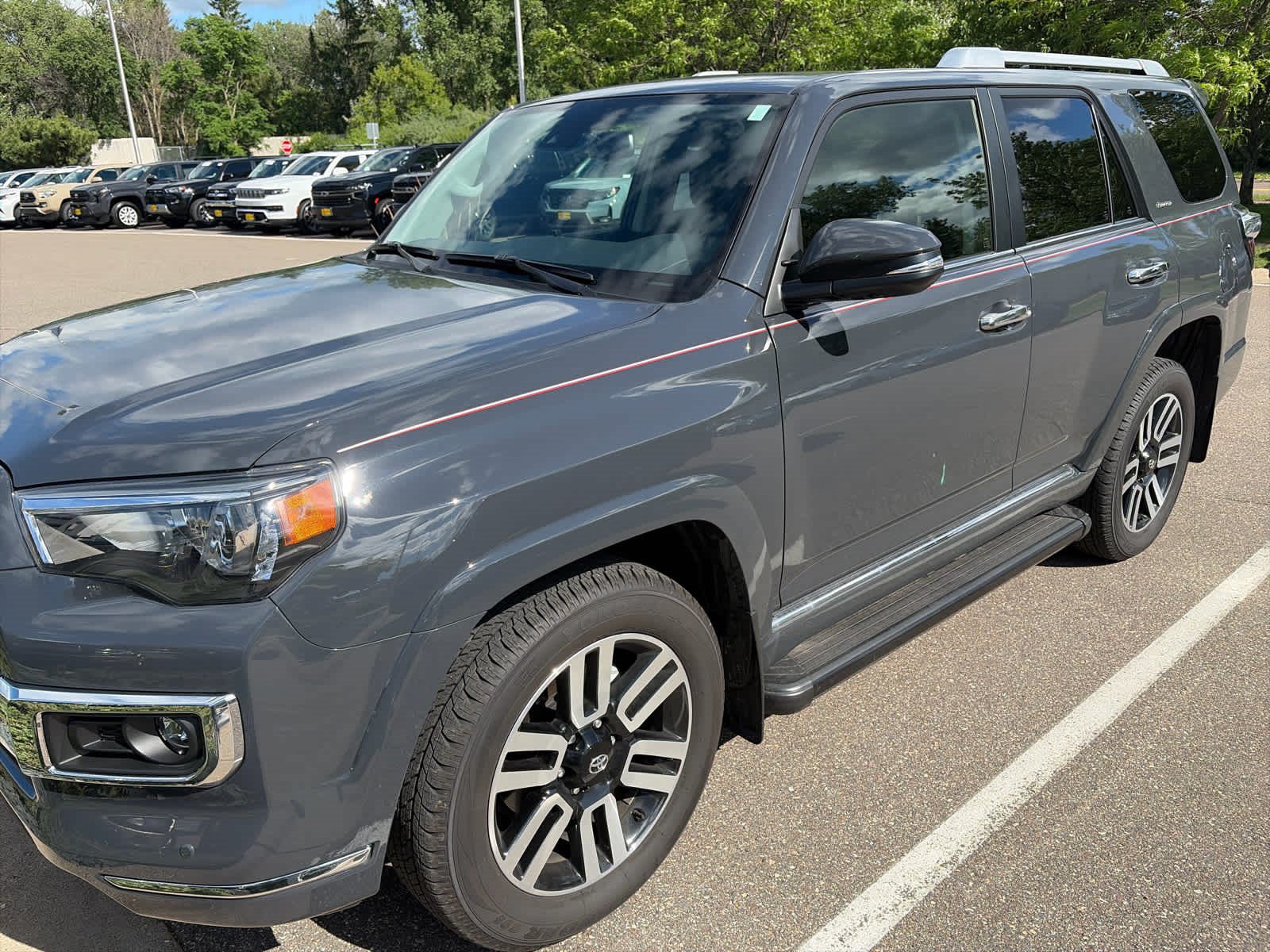 Used 2024 Toyota 4Runner Limited AWD/4WD image 3