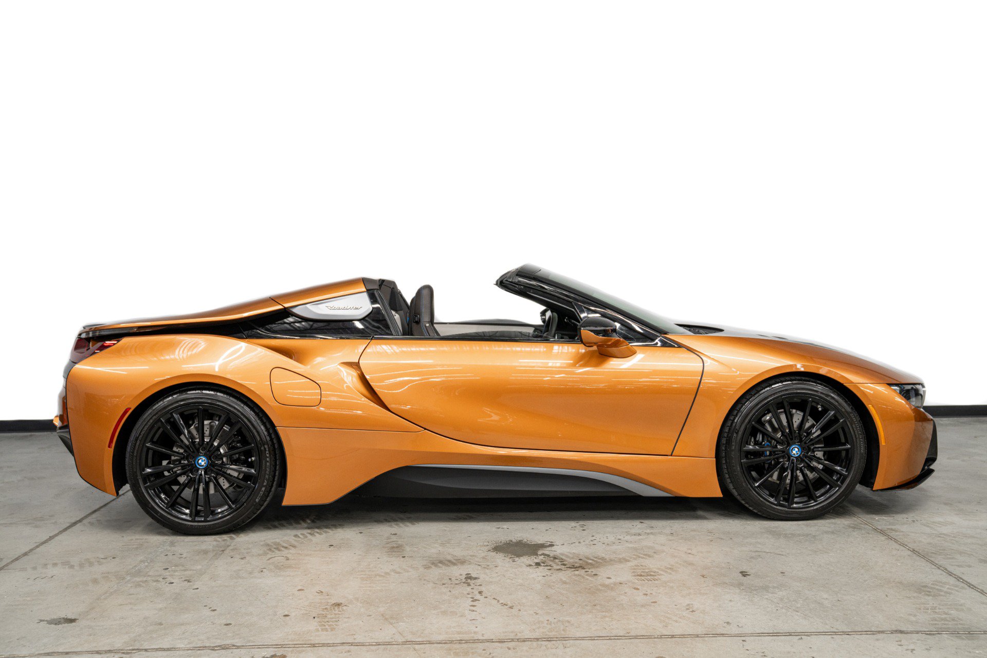 Used 2019 BMW i8 Roadster AWD/4WD image 46
