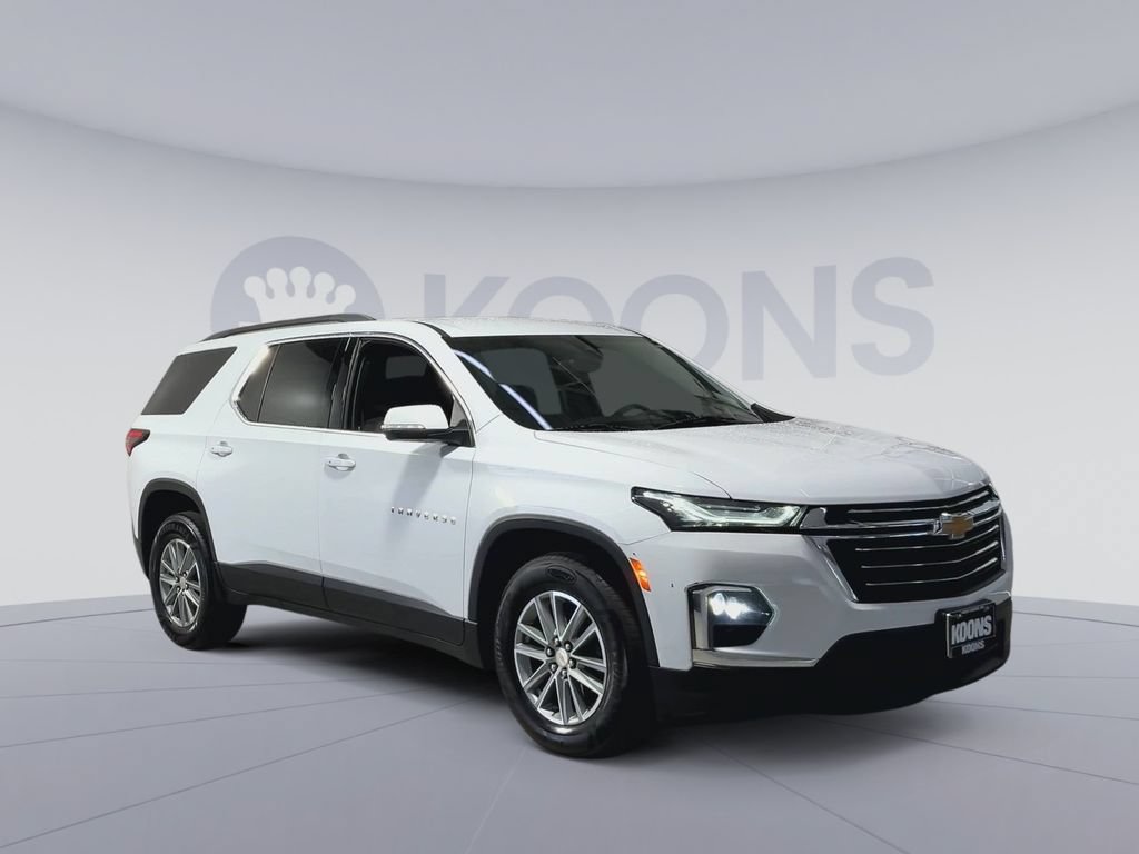 Used 2023 Chevrolet Traverse LT AWD/4WD image 2