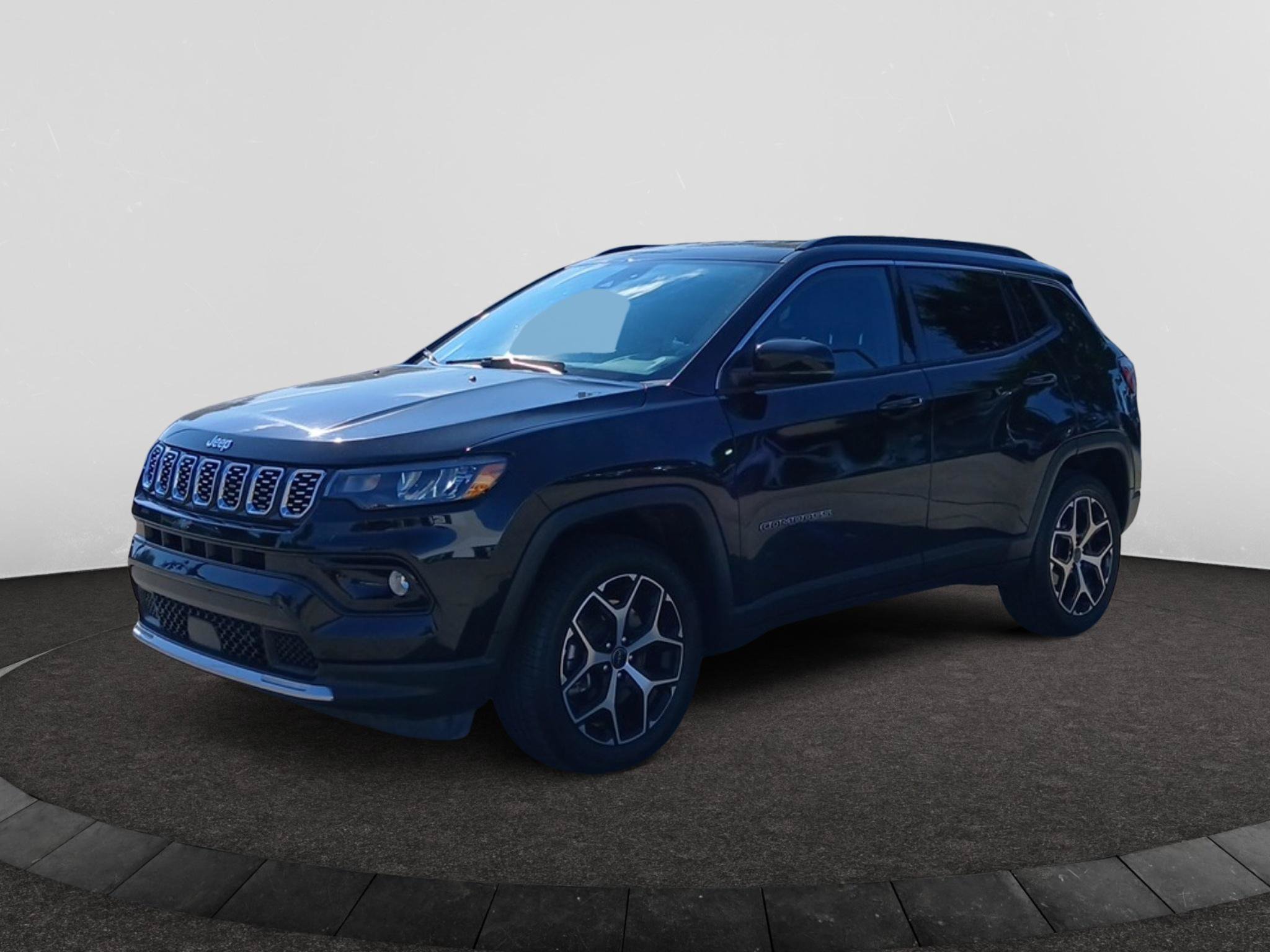 Used 2025 Jeep Compass Limited AWD/4WD image 3