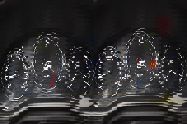 Used 2025 MAZDA MAZDA3 s image 28