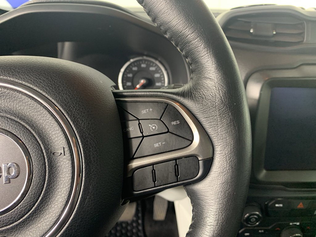 Used 2022 Jeep Renegade Latitude w/ Convenience Group AWD/4WD image 21