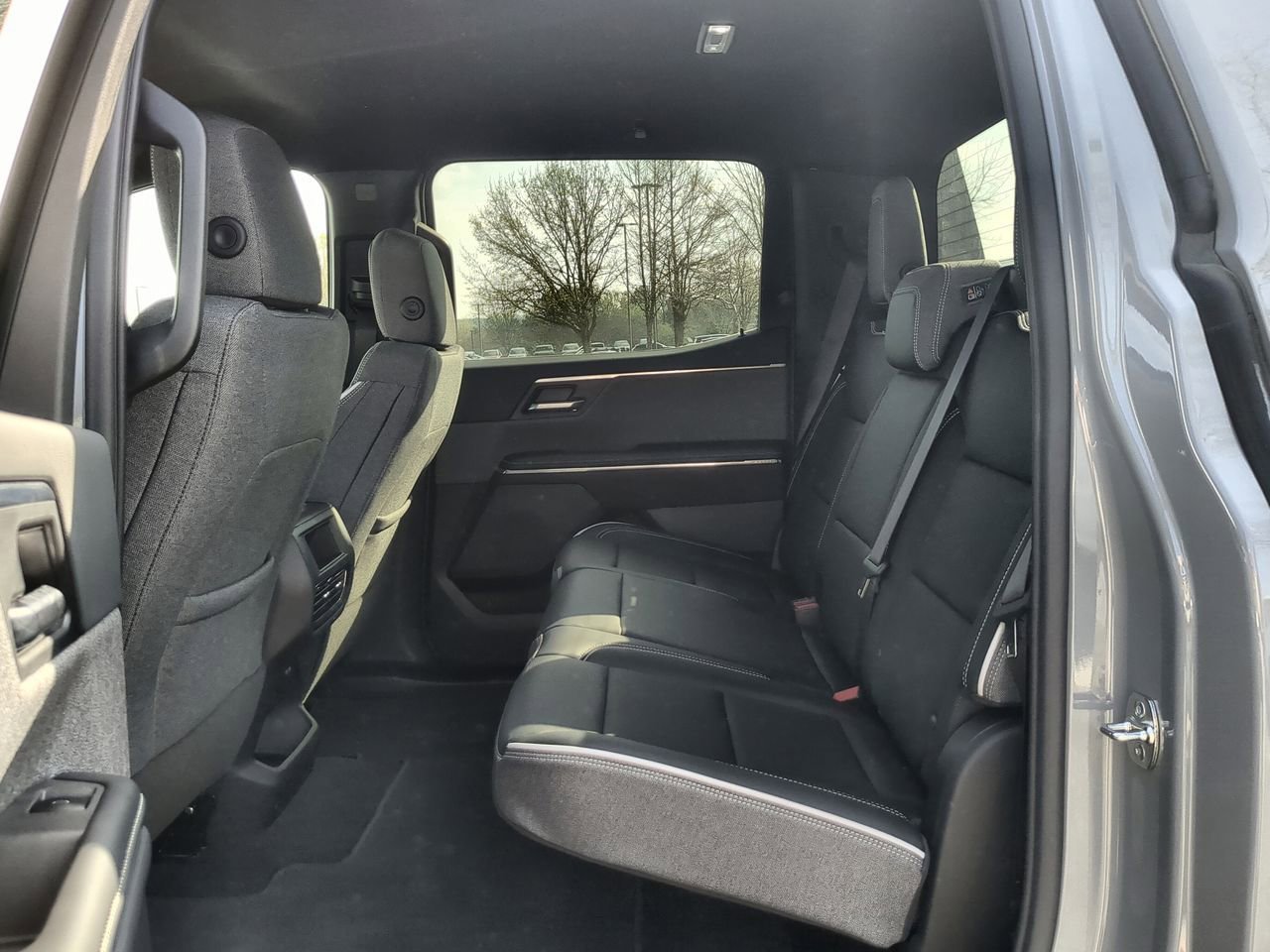 Used 2026 GMC Sierra EV Elevation image 23