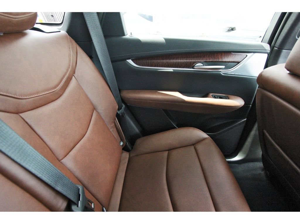 New 2026 Cadillac XT5 Premium Luxury w/ Driver Assist Package FWD image 11