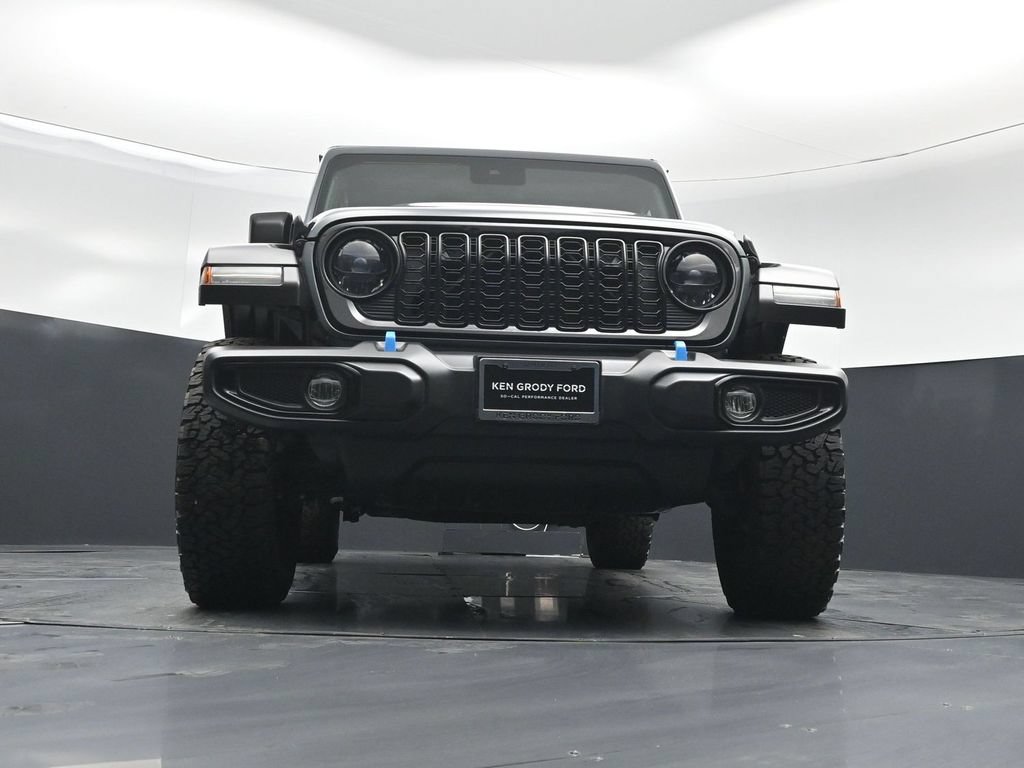 Used 2024 Jeep Wrangler Unlimited AWD/4WD image 45