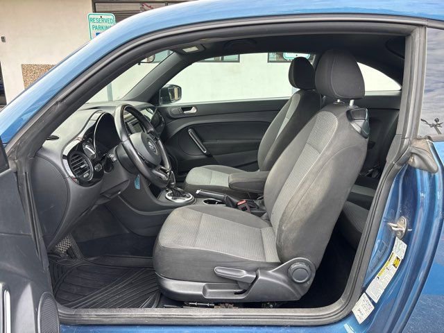 Used 2018 Volkswagen Beetle 2.0T S FWD image 12