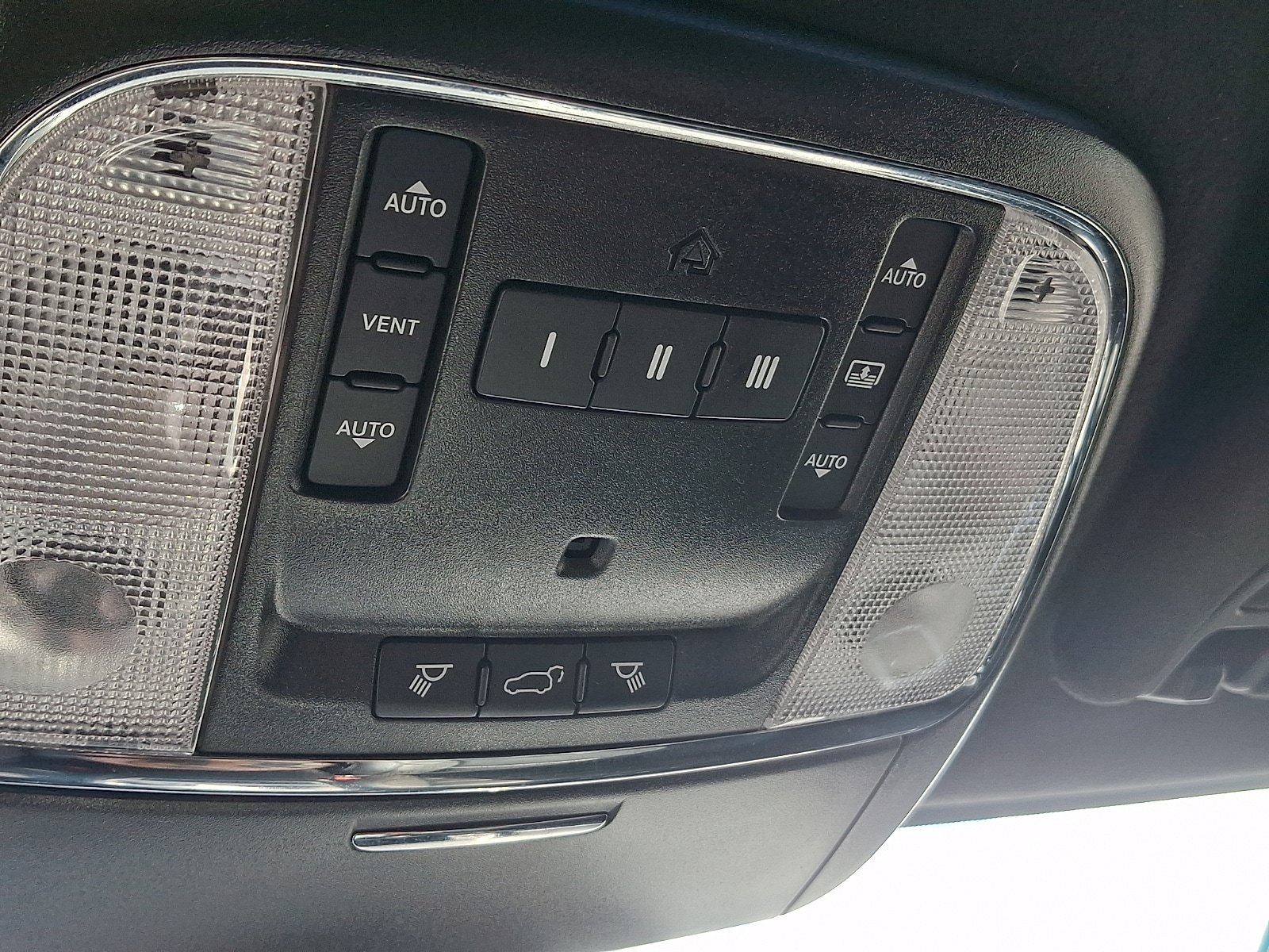 Used 2021 Jeep Grand Cherokee SRT AWD/4WD image 27