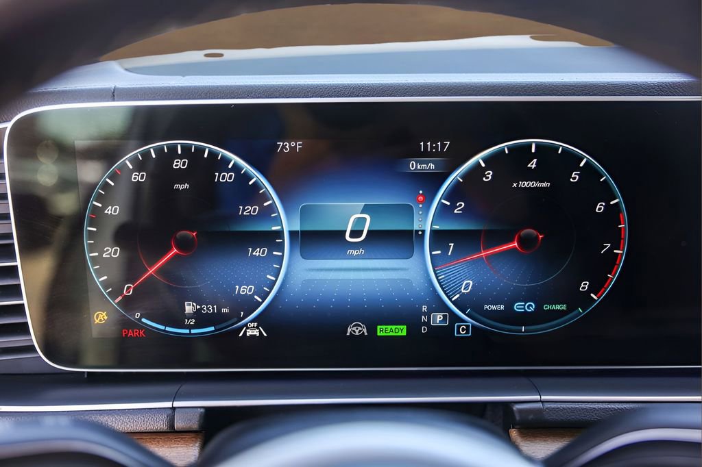 Used 2021 Mercedes-Benz GLS 450 4MATIC image 11