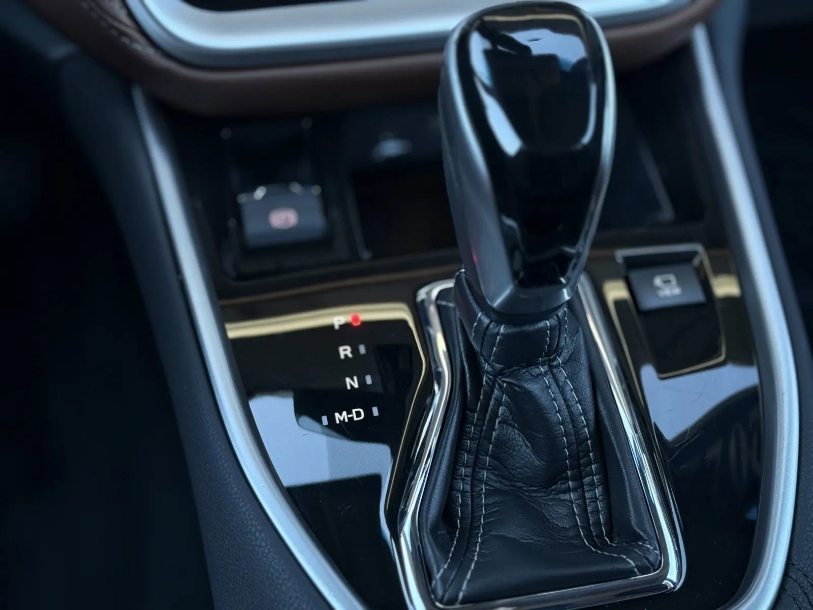 Used 2022 Subaru Outback Touring w/ Popular Package #2 image 37