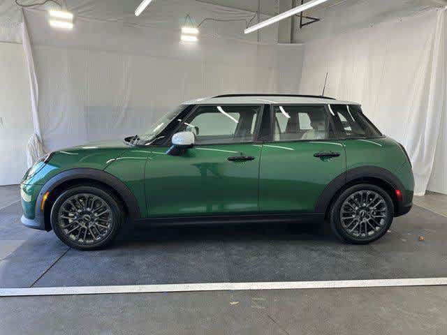 Used 2026 MINI Cooper 4-Door Hardtop FWD image 2