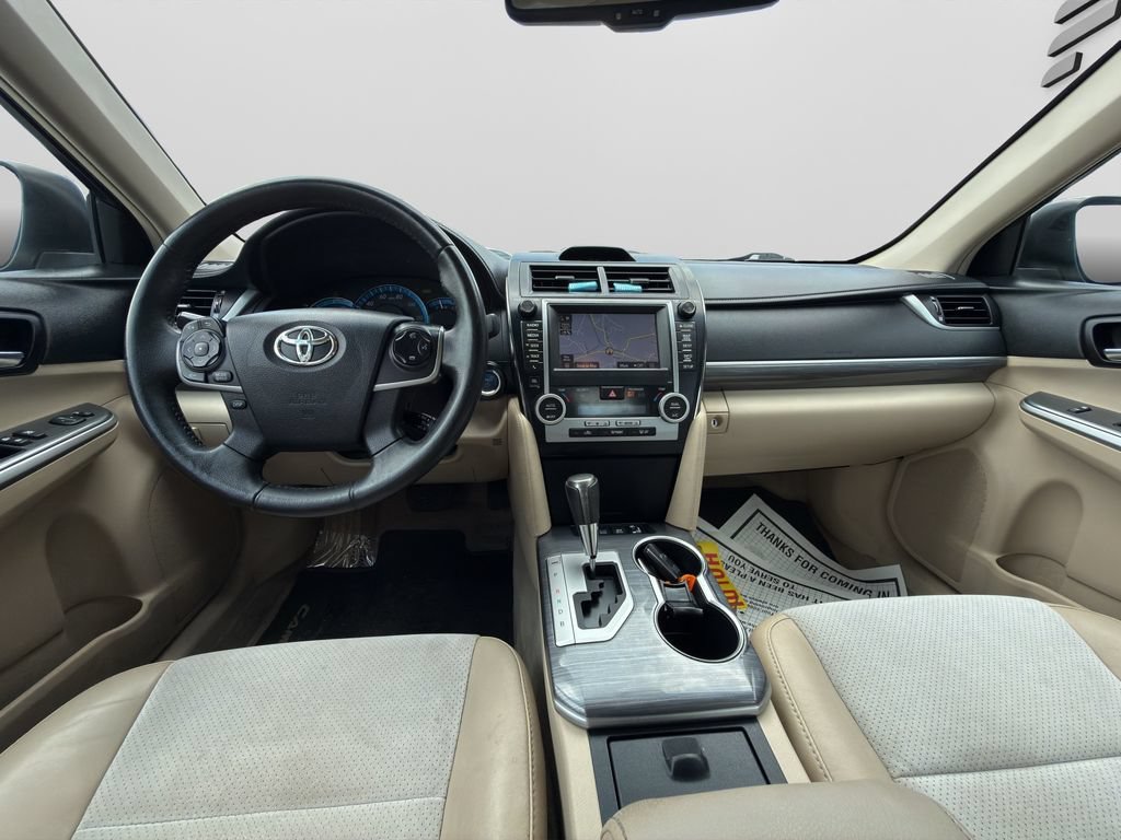 Used 2013 Toyota Camry XLE w/ Leather Pkg FWD image 16
