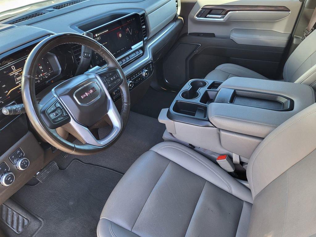 Used 2025 GMC Sierra 1500 SLT AWD/4WD image 10