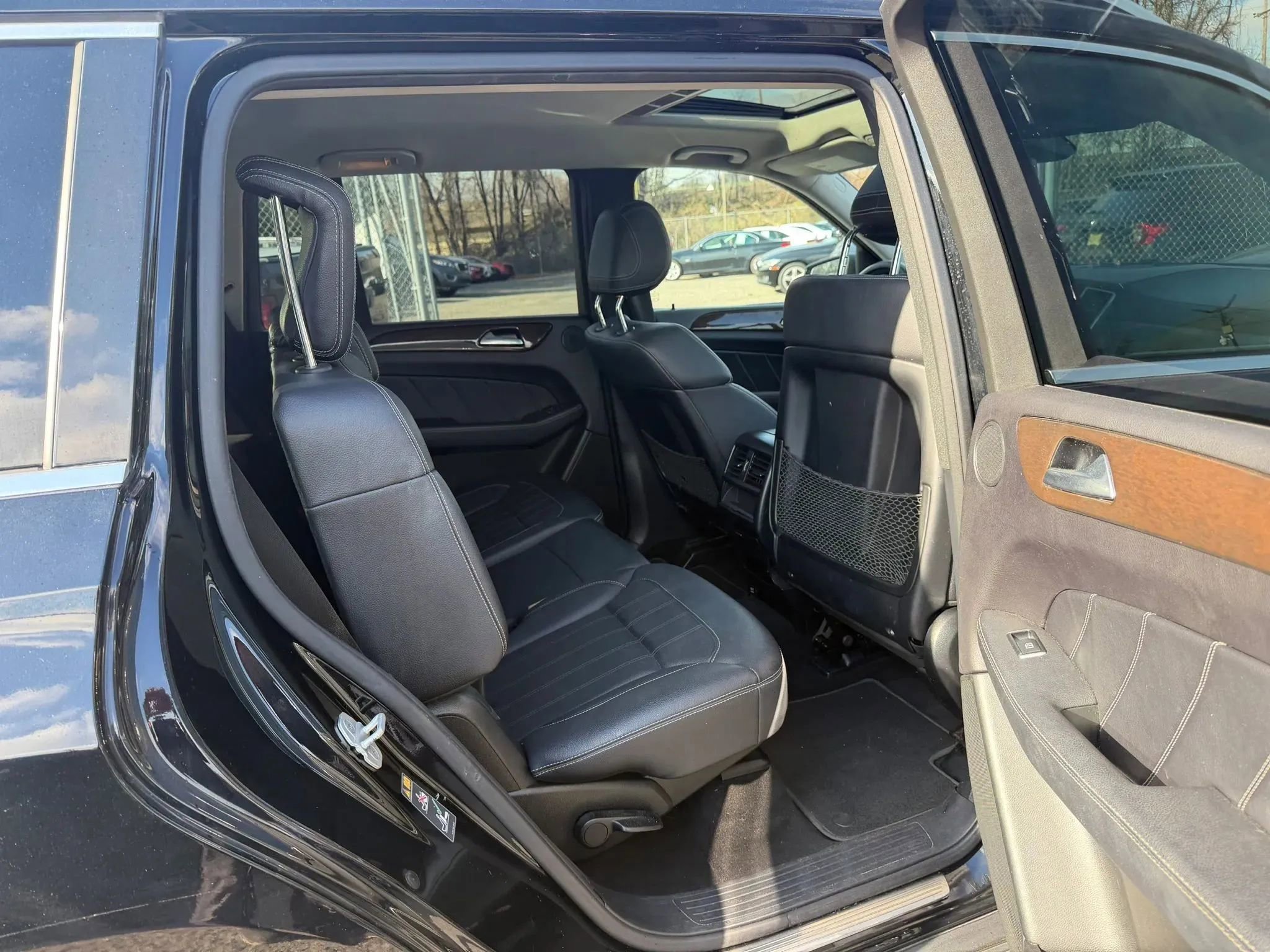 Used 2016 Mercedes-Benz GL 450 4MATIC image 28
