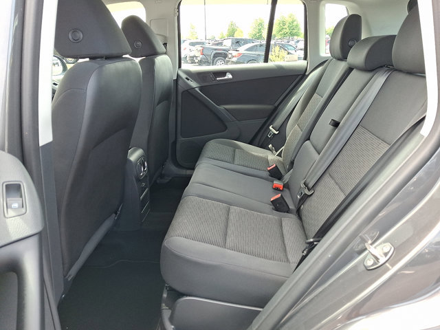 Used 2014 Volkswagen Tiguan S AWD/4WD image 11