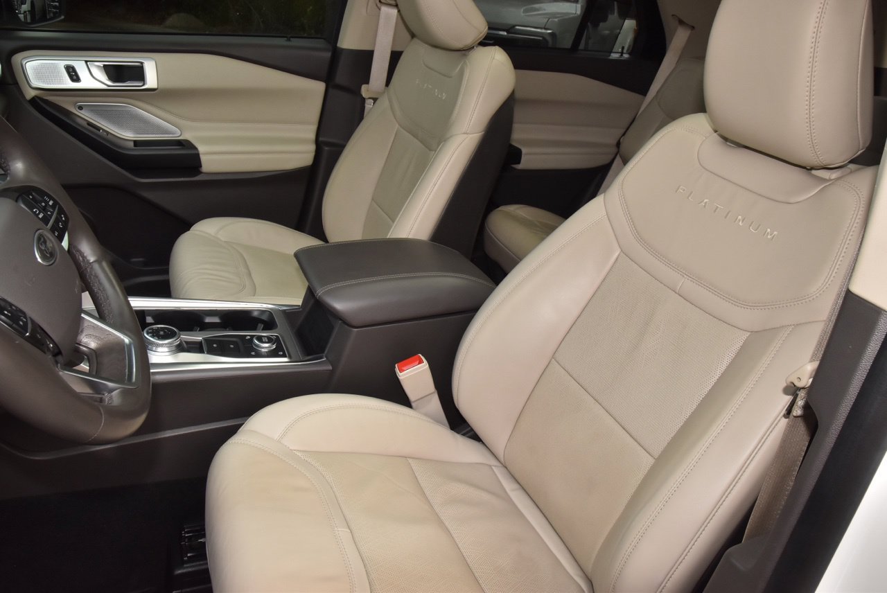 Used 2020 Ford Explorer Platinum w/ Premium Technology Package AWD/4WD image 34