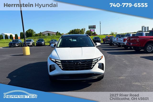 Used 2023 Hyundai Tucson Limited w/ Cargo Package AWD/4WD image 2