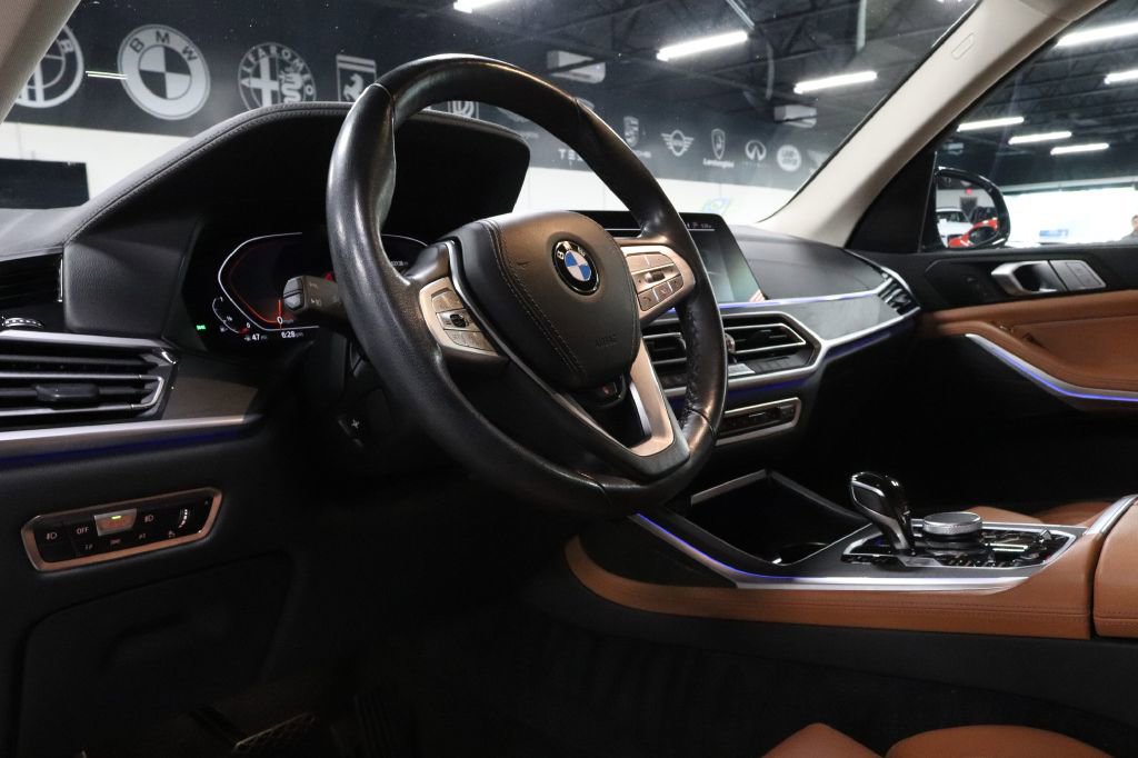 Used 2022 BMW X7 xDrive40i w/ Premium Package image 10