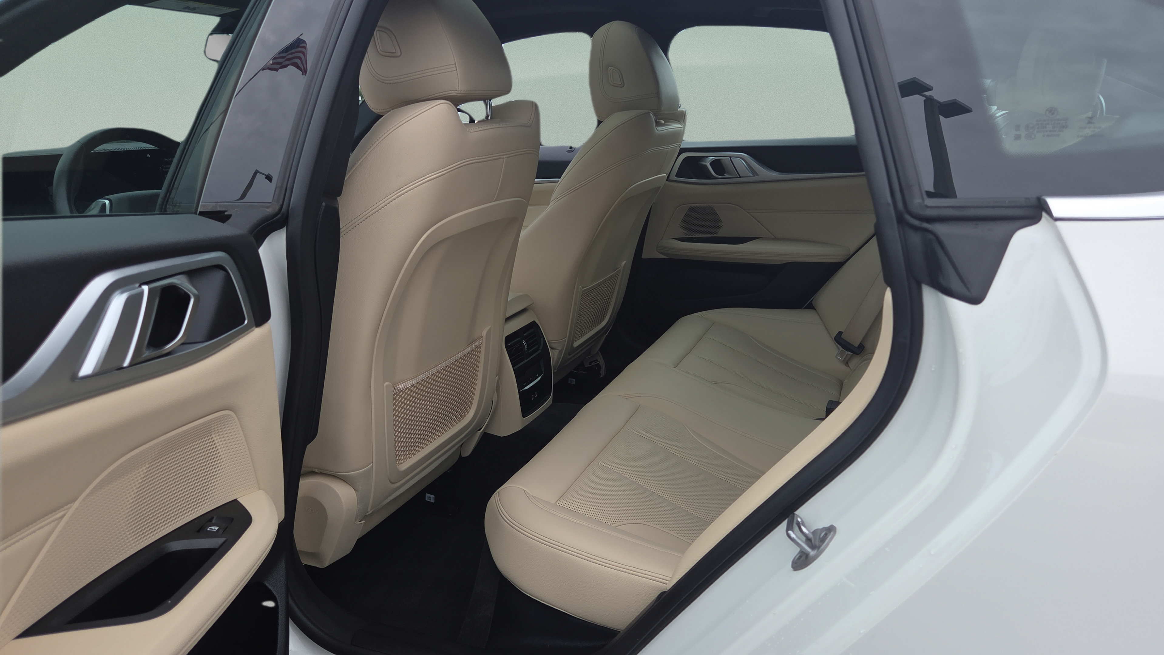 Certified 2022 BMW i4 eDrive40 RWD image 11