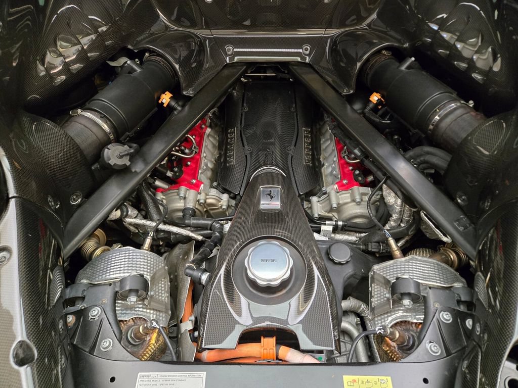 Used 2022 Ferrari SF90 Stradale AWD/4WD image 20