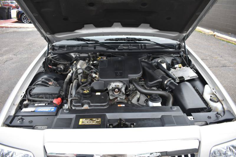 Used 2010 Mercury Grand Marquis LS RWD image 9