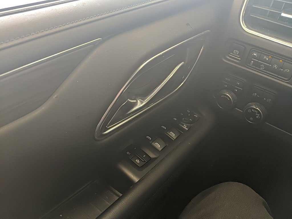 Used 2021 Chevrolet Tahoe Z71 w/ Luxury Package image 31