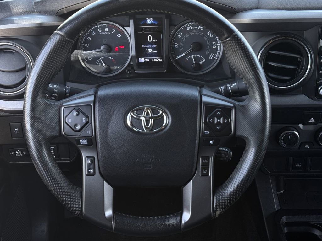 Used 2021 Toyota Tacoma TRD Off-Road image 13