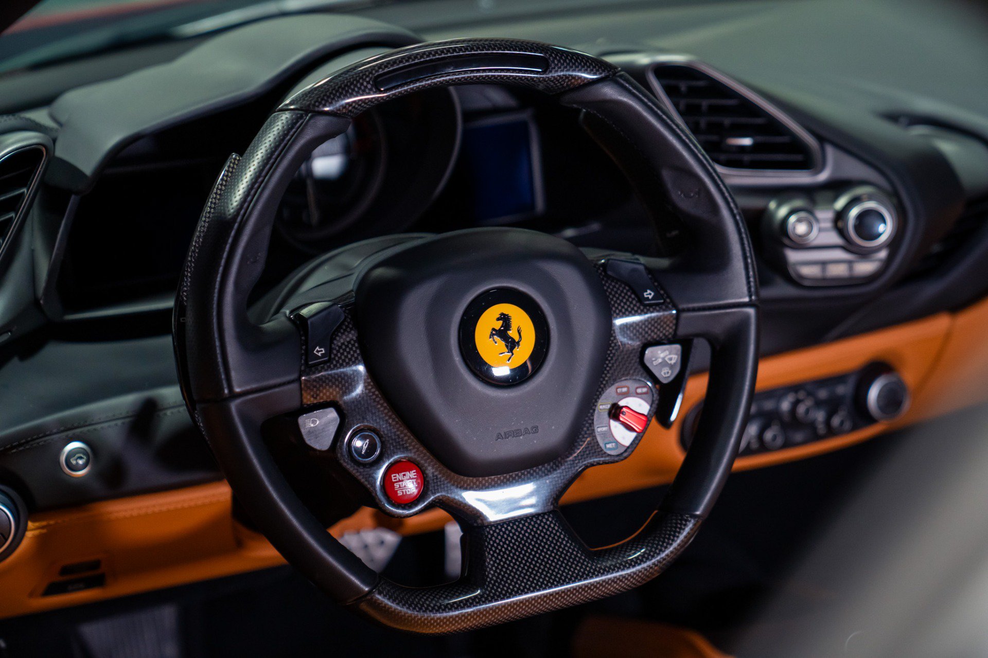 Used 2018 Ferrari 488 GTB RWD image 23