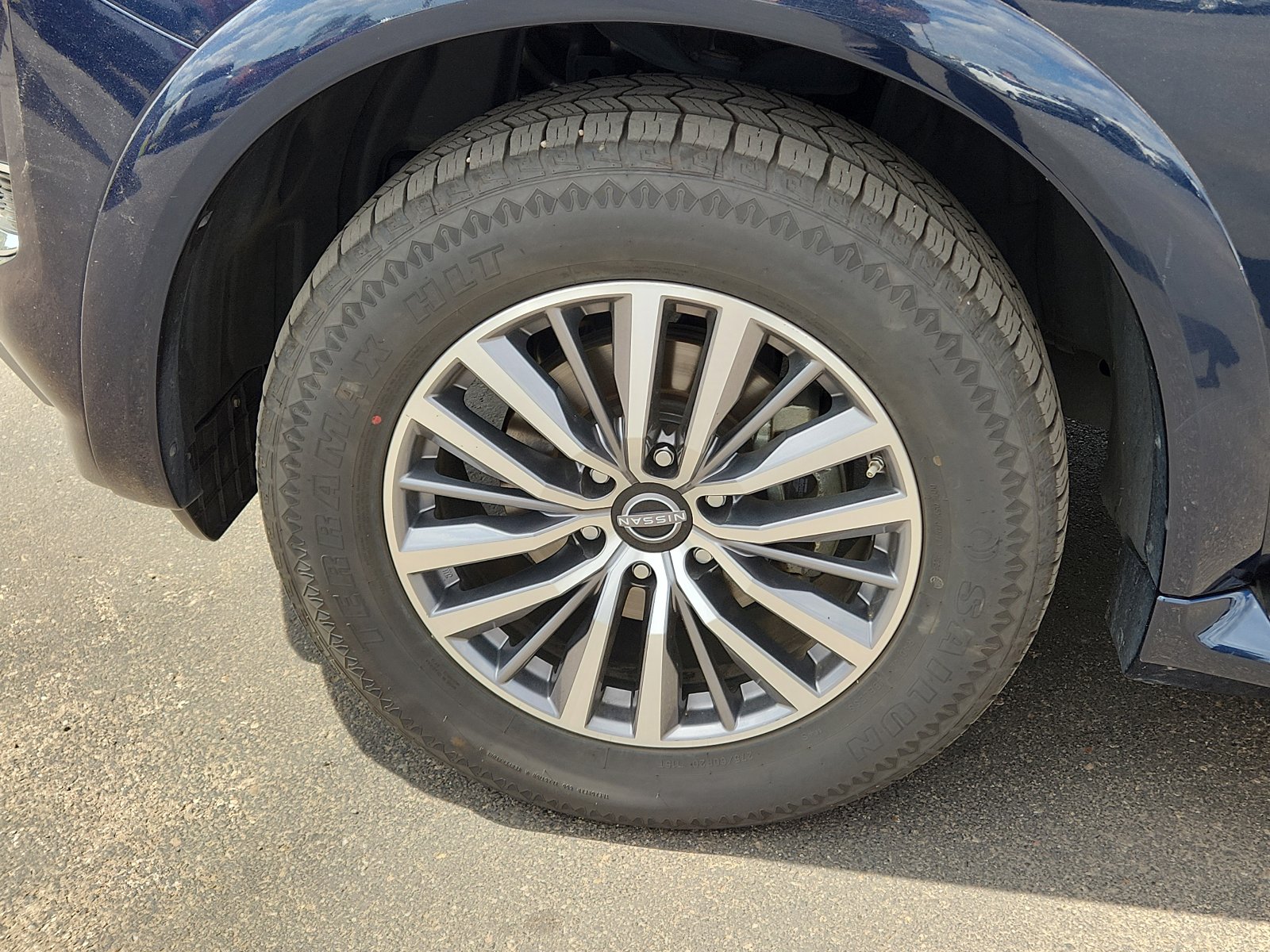 Used 2023 Nissan Armada SL w/ Captain's Chairs Package RWD image 7