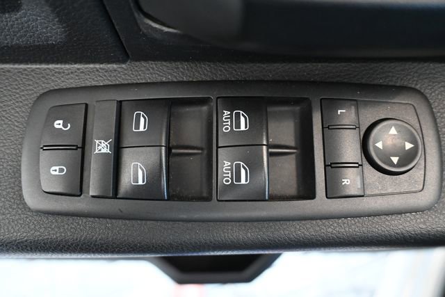 Used 2017 RAM 1500 Express image 11