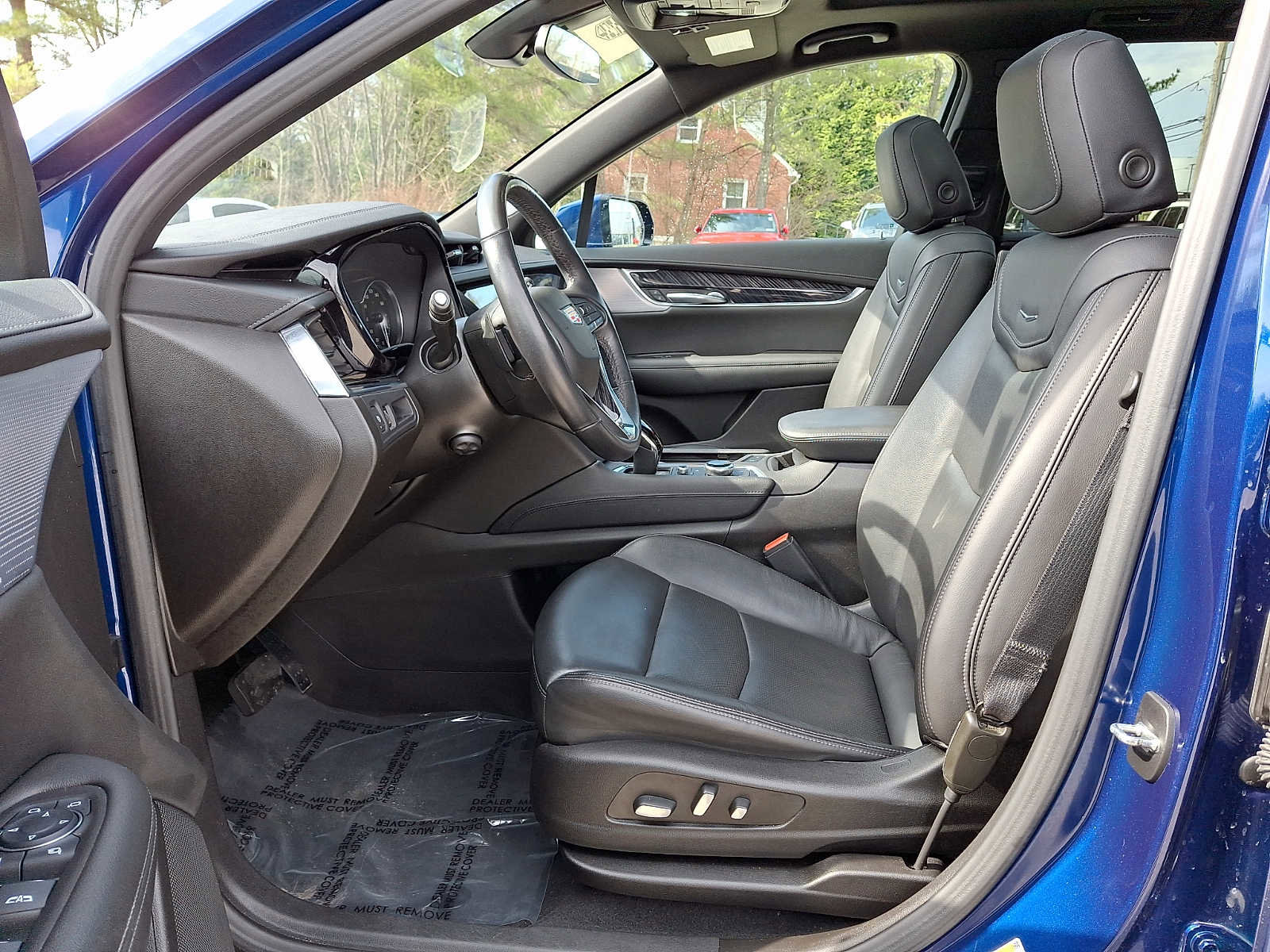 Certified 2023 Cadillac XT6 Premium Luxury image 17