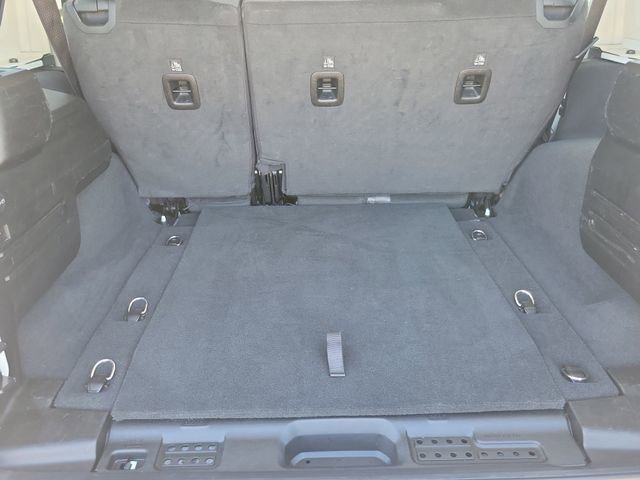 Used 2024 Jeep Wrangler Sahara image 5