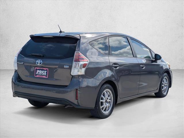 Used 2017 Toyota Prius V Four image 5