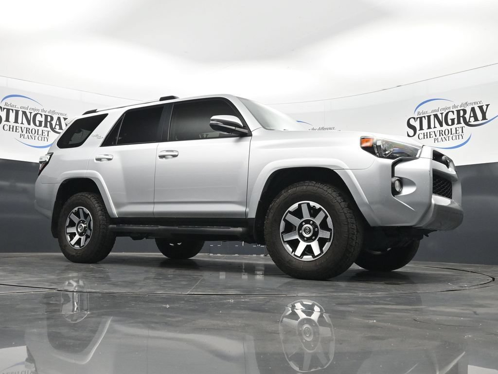 Used 2018 Toyota 4Runner TRD Off-Road Premium AWD/4WD image 26