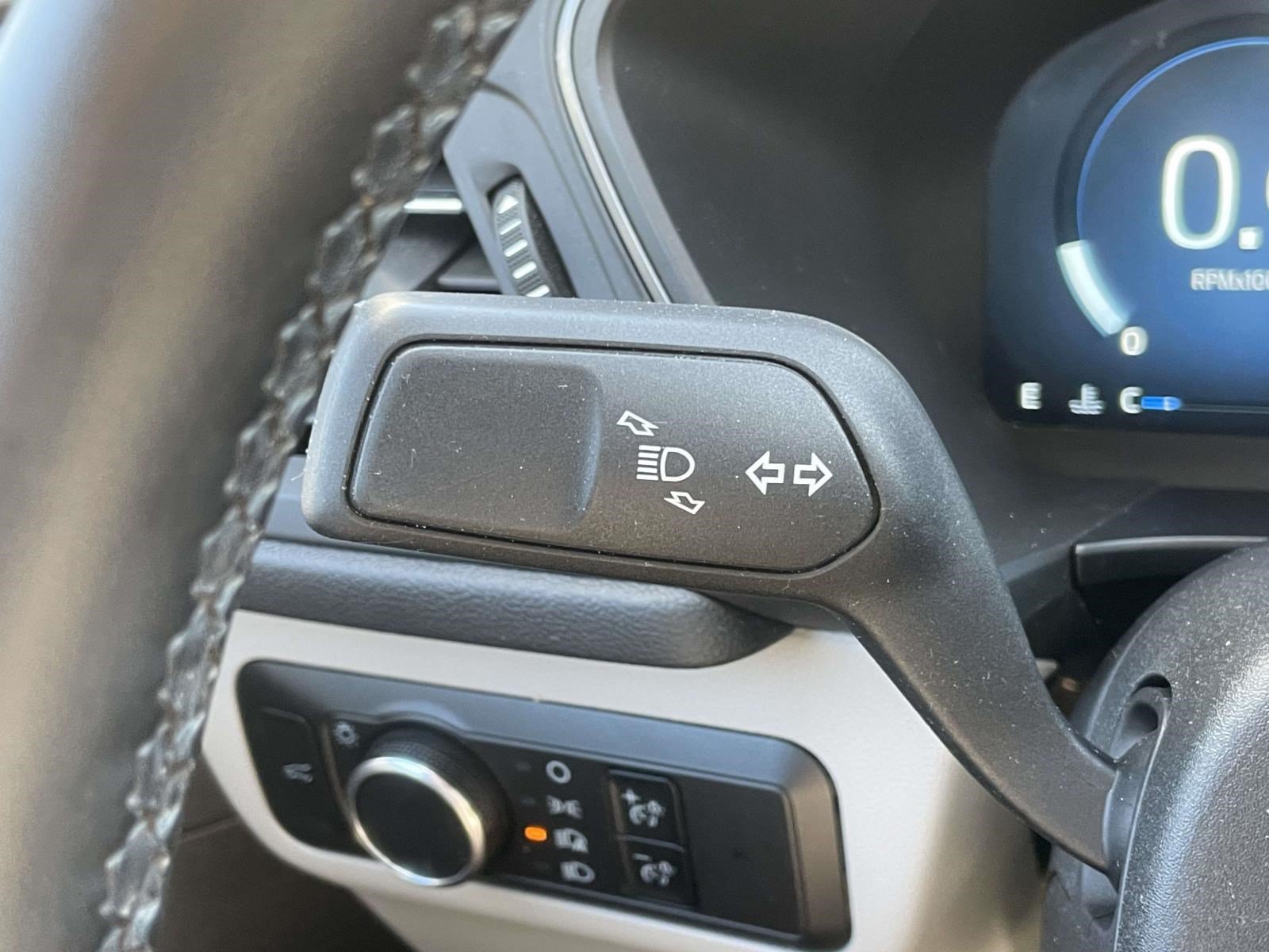 Used 2023 Ford Escape Active w/ Tech Pack #2 FWD image 23