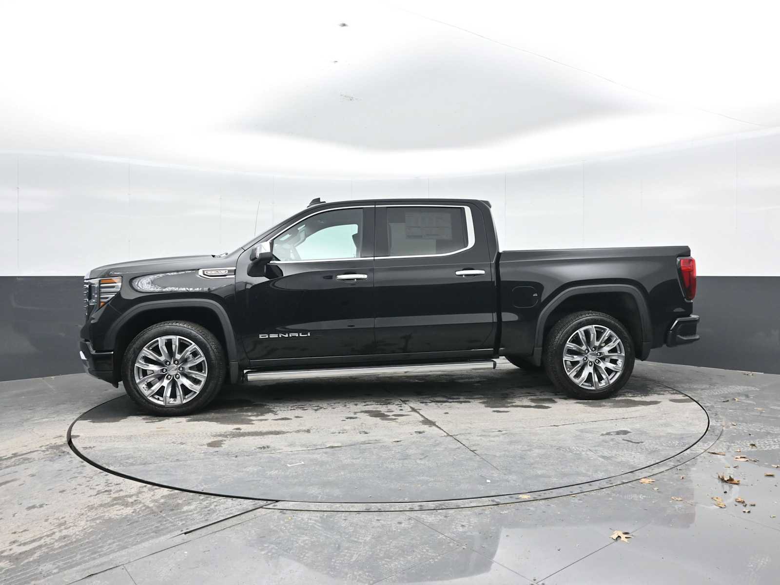 New 2026 GMC Sierra 1500 Denali w/ Denali Reserve Package image 3